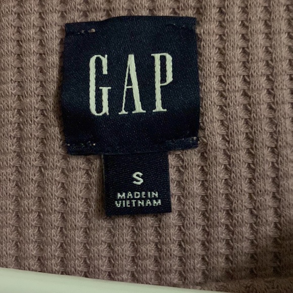 Pink-ish purple sweater - Picture 2 of 3